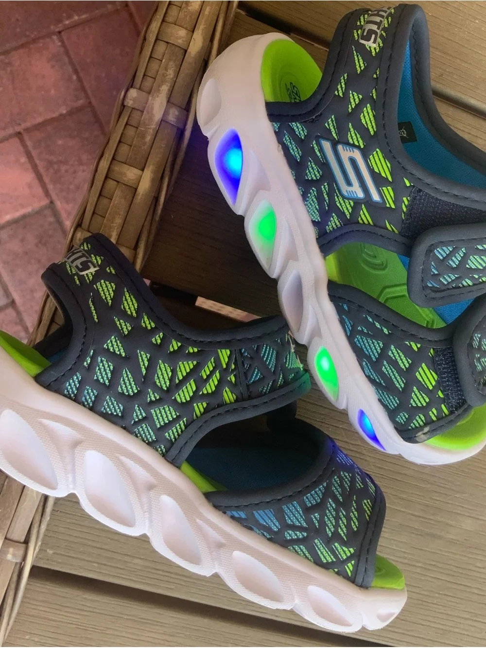 Skechers lights kids